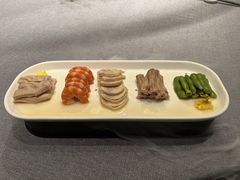 -HOMES上海本帮菜(襄阳公园店)