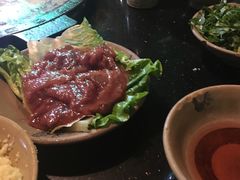 -茅草房·河畔园林火锅