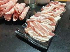 -果松木炭酸菜铜火锅·外婆参鸡汤