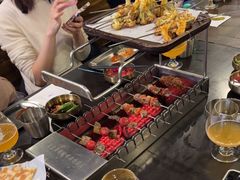 -麦凯伦烧烤·精酿超级工厂店(金桥总店)