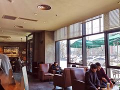 大堂-星巴克(济南美莲广场店)