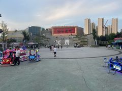-陈仓老街美食天地