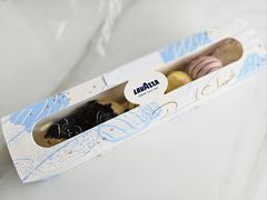 脆皮夹心泡芙装-LAVAZZA拉瓦萨咖啡(上海金融街店)