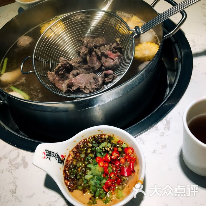 潮合里鲜黄牛肉火锅