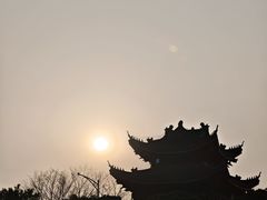 -巴陵广场