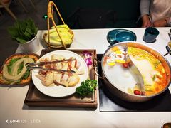 -椰子湾·海南火锅·糟粕醋·椰子鸡(正大广场店)