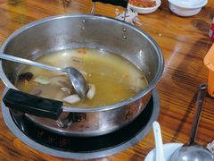 -阿汉名材老鸡汤饭店(金鸡岭店)