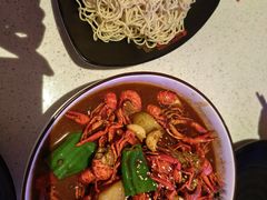 -红盔侠小龙虾(海宁银泰店)