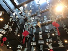 -猫的天空之城概念书店(杭州南宋御街店)