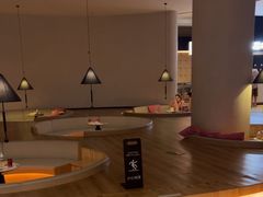 -涨巢·潮玩水疗局