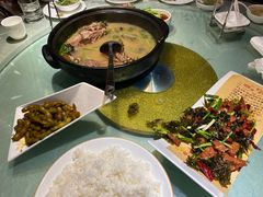 -陈江波老鸭煲(化工路店1号店)