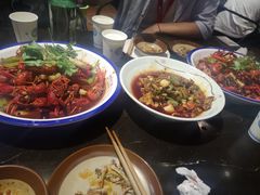 -巴四老城区炭火蛙锅(张江店)