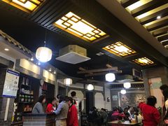 大堂-王明古法砂锅居(开化寺店)