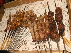 -聚串门儿·东北烧烤(信义坊店)