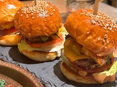 -三勾JJJ Burger&Coffee(梅溪湖店)