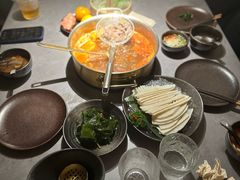-罗勒家·养生火锅· Bistro(大望路店)