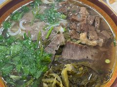 -花溪牛肉粉(八鸽岩店)