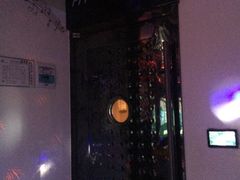 -艾尚主题式KTV(艾溪湖绿地店)