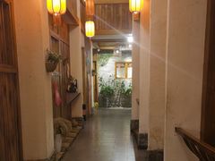 -挂旗柴锅鸡(蚌山区嘉年华店)