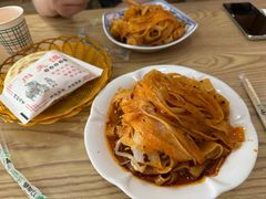 -晓峰手工擀面皮(新民街总店)