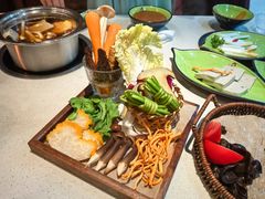 -一叶一世界·素食餐厅(锦华万达店)