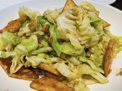 特色馕炒圆白菜-巴依老爷新疆美食(牡丹园店)