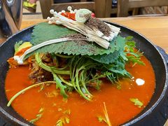 土豆排骨火锅-喇喇排骨火锅·传统韩式脊骨汤(望京西园总店)