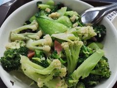 火腿炒双花-北大学一食堂
