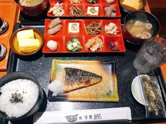 鱼肉早餐-錦 平野