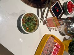 -润园四季椰子鸡火锅(卓越INTOWN店)