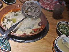 -洱火云南酸菜牛肉火锅(石景山当代商城店)