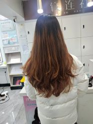 -镁连社·美联社