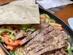 牛柳法希塔-MADO冰淇淋咖啡馆(淘金店)