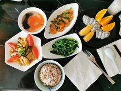 -玥奢国际母婴护理中心(滨江宝龙店)