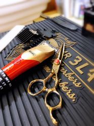 -巴伯尔男士理发馆