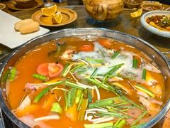 -亮欢寨酸汤鱼(沙冲路店)