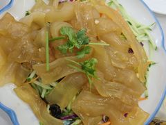 -一口猪海鲜浑锅·东北家常菜