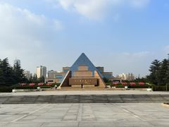 -上海市龙华烈士陵园