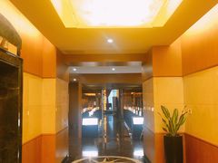 -上海浦东假日酒店