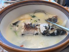 鱼头豆腐汤-宝荣鱼馆·临湖之宴(千岛湖店)