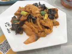 -何适山庄 ·可团建(水长城P2停车场店)