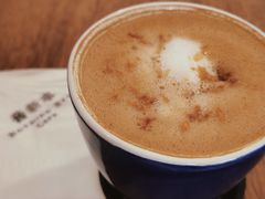 热椰子拿铁-舊新事咖啡NOTHING NEW COFFEE