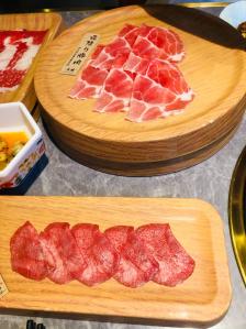 肉胜和牛寿喜烧(北城天街店)-"[薄荷]环境:位置在北城天街四楼,算是.