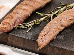 自主火山岩羊里脊-Entrecôte 法国牛扒馆(保利·时光里店)