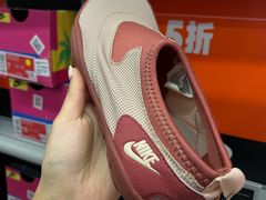 -NIKE上海青浦换季优惠店