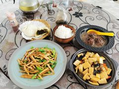 -天天向上素食餐厅(五台山店)