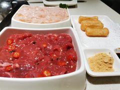 -海底捞火锅鲜切牛肉主题店(长寿路店)