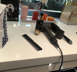 -TONI&GUY