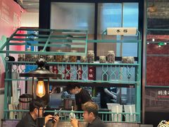 -肥汁米蘭香港米线(长宁来福士店)