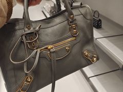 -BALENCIAGA(比斯特苏州购物村店)